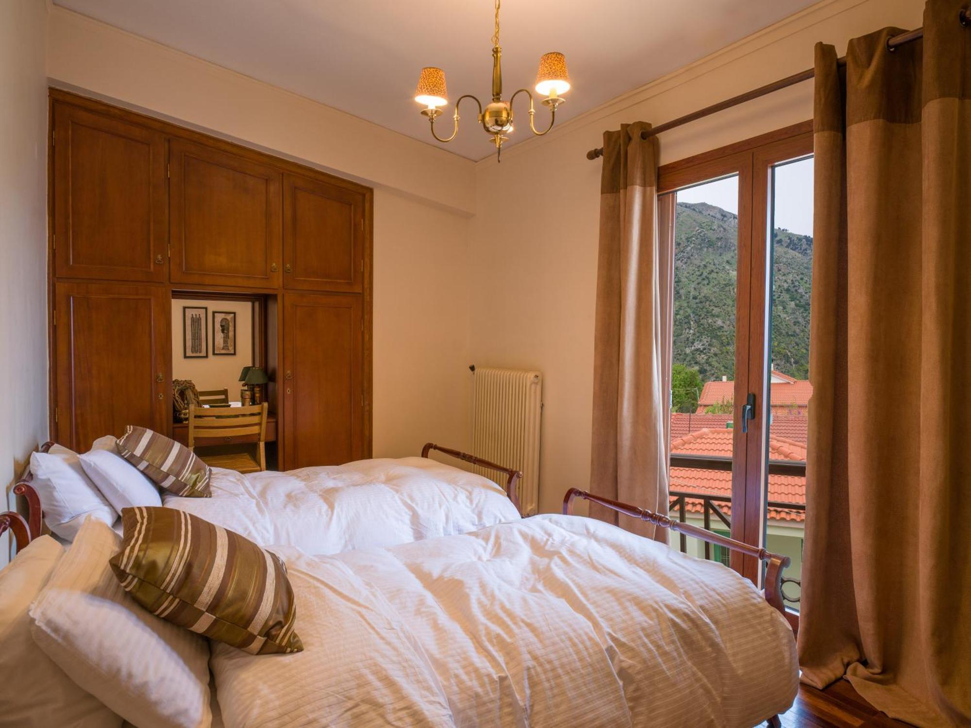 Traditional Luxury Villa ARMONIA Aigio Extérieur photo