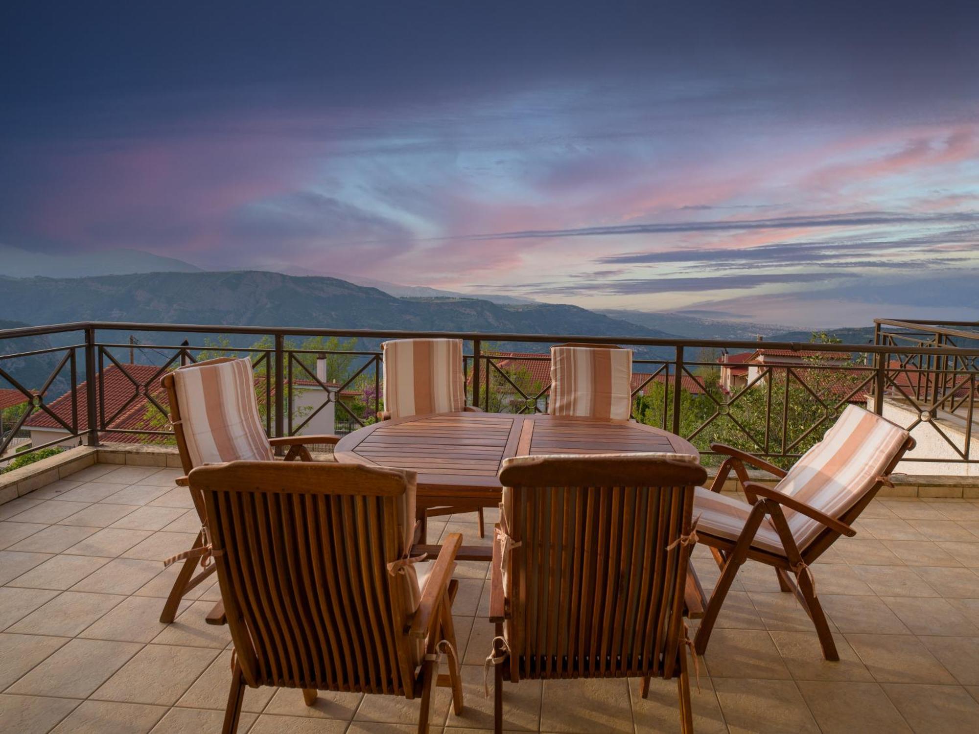 Traditional Luxury Villa ARMONIA Aigio Extérieur photo